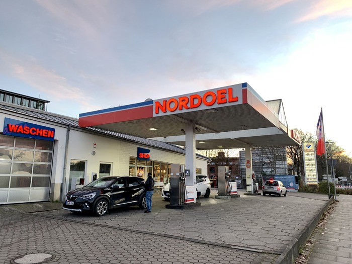 NORDOEL Tankstelle · Grauer Esel · Elmshorn | Bild 1/1
