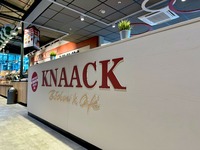 Knaack