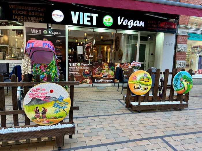 Viet Vegan · Königstraße · Elmshorn | Bild 1/1 | Viet Vegan · Königstraße | Außenansicht